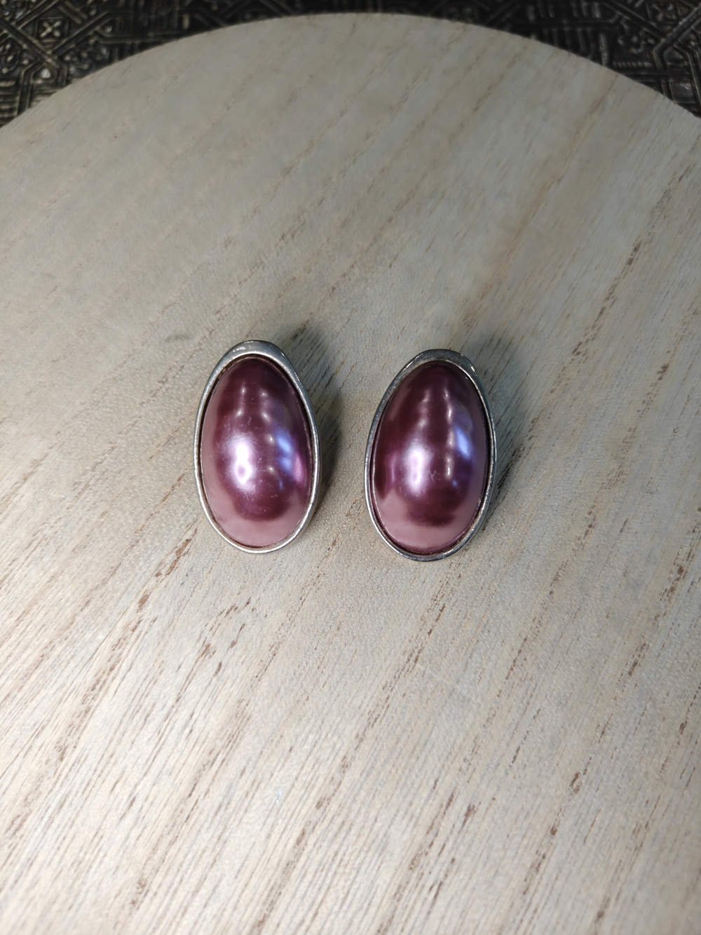 Les Bernard Oval Mauve Clip On Vintage MCM Earrings